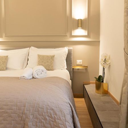 De Vince Suites - Luxury Rooms - Roma Termini エクステリア 写真