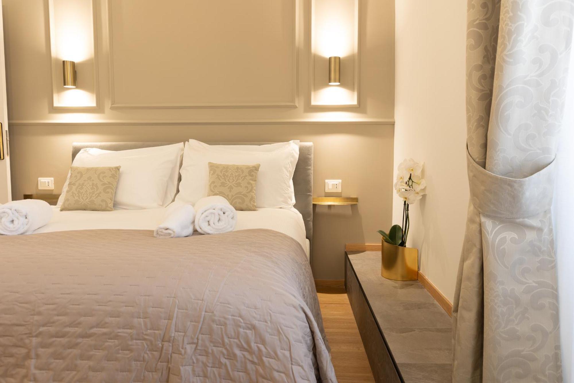 De Vince Suites - Luxury Rooms - Roma Termini エクステリア 写真