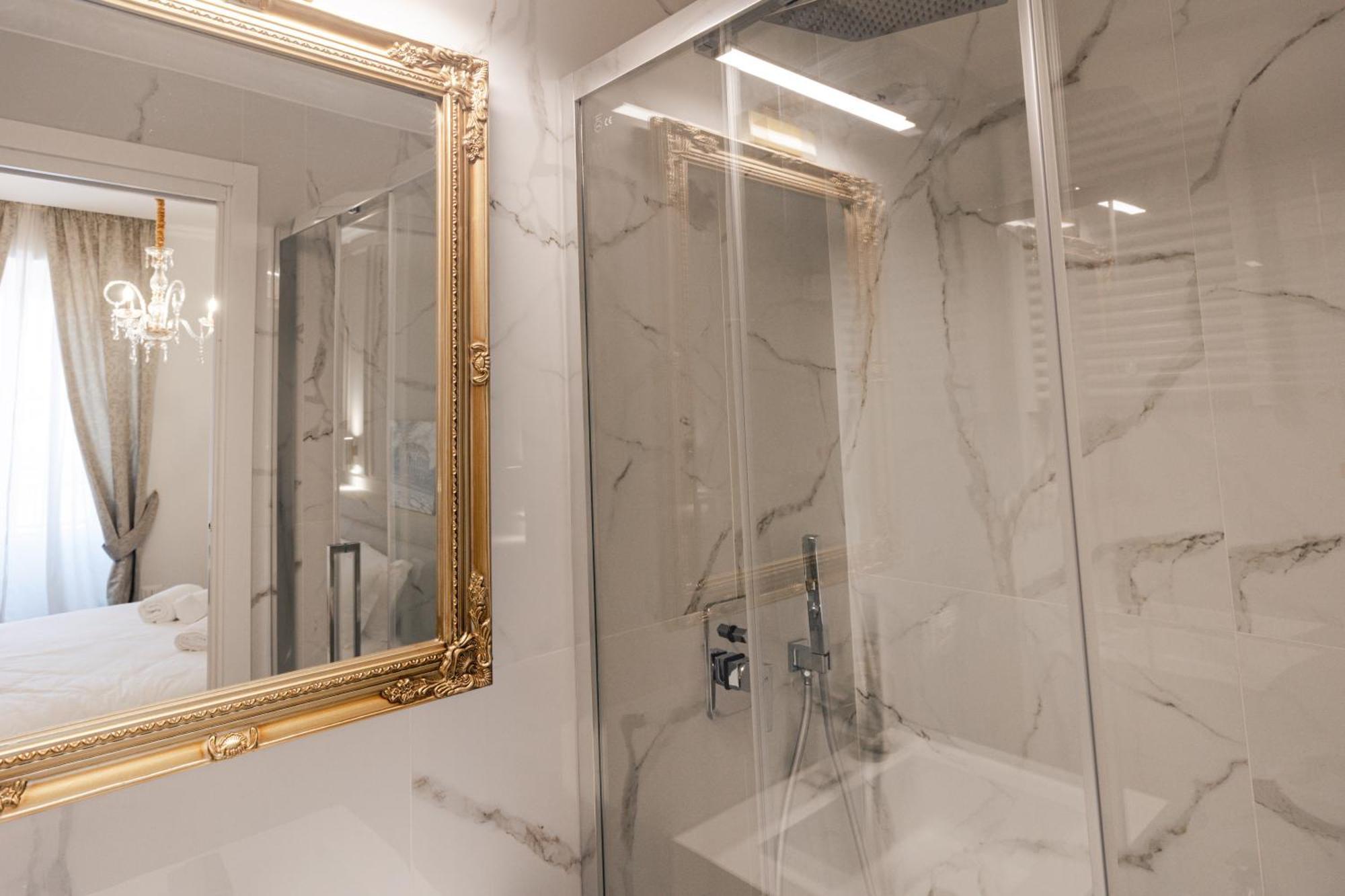 De Vince Suites - Luxury Rooms - Roma Termini エクステリア 写真