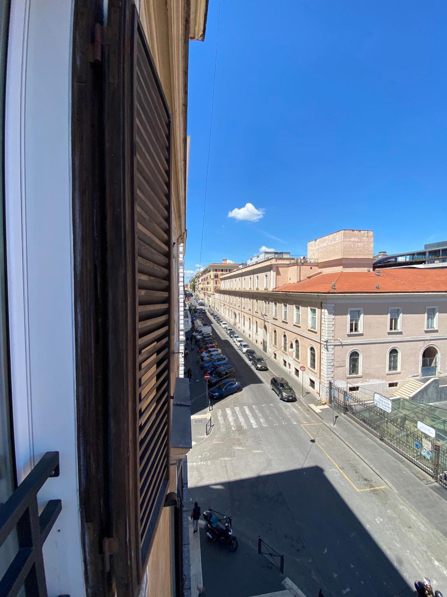 De Vince Suites - Luxury Rooms - Roma Termini エクステリア 写真