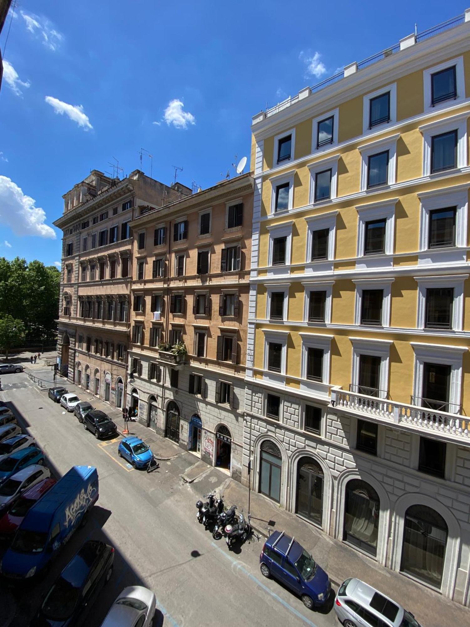 De Vince Suites - Luxury Rooms - Roma Termini エクステリア 写真